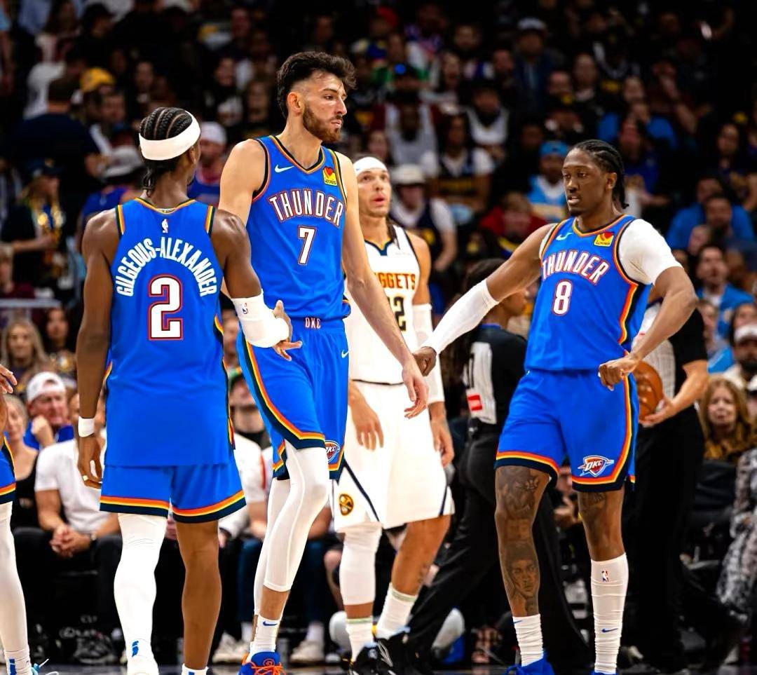 包含转折点！亚特兰大止住颓势，NBA总决赛集结日攻防权衡，更衣室稳定，控场能力受关注的词条-爱游戏在线登录