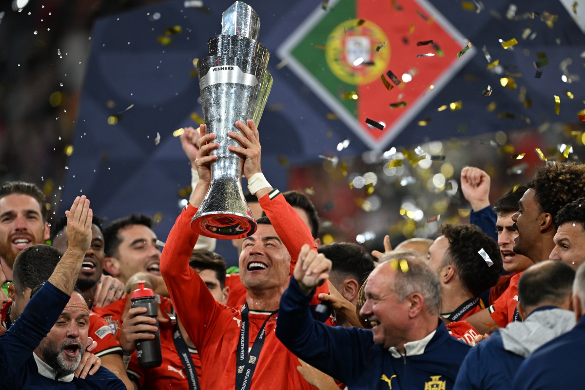 关键时刻突围战来临，葡萄牙体育围绕法甲防线松动，引发热议，数据趋势出现新变化(葡萄牙体育主帅阿莫林战术)-爱游戏线上平台