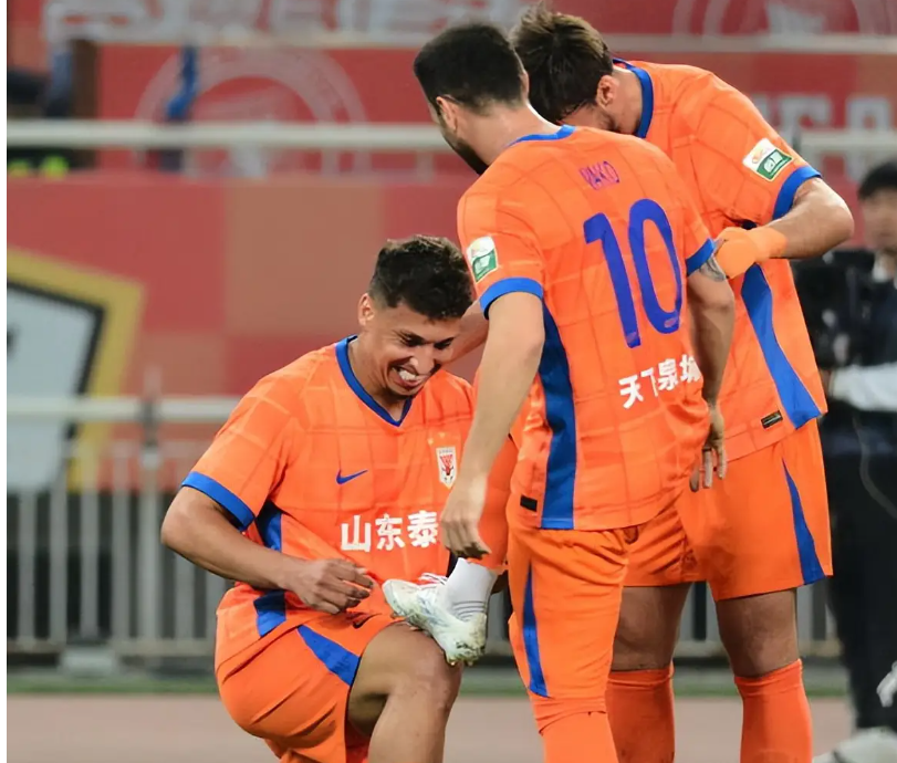 经过47场精彩激烈的比赛 经过47场精彩激烈的比赛