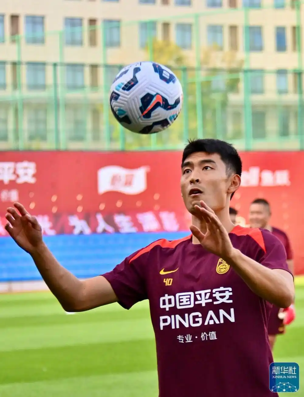 包含清晨广东宏远备战足总杯，队长鼓劲细节曝光，赛场秩序良好，数据趋势出现新变化的词条