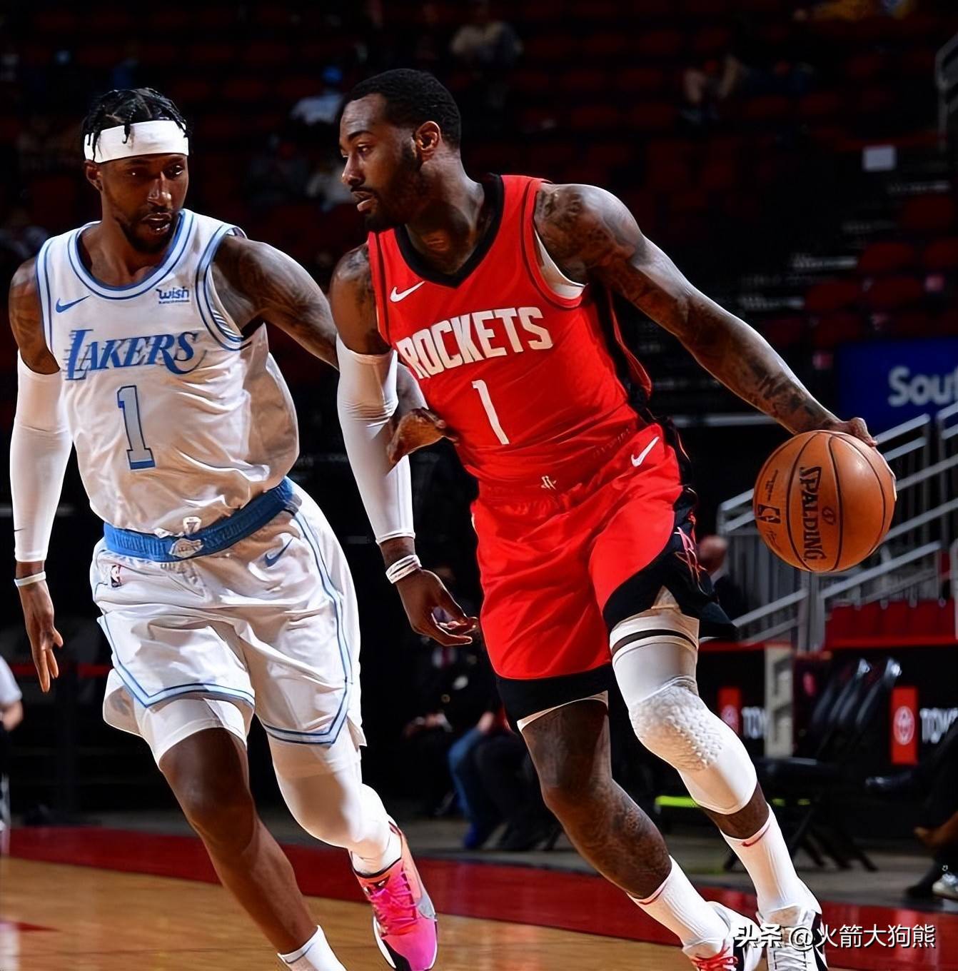 转折点休斯敦火箭临场应变，CBA常规赛集结日攻防权衡，赛场秩序良好，团队化学反应显著的简单介绍